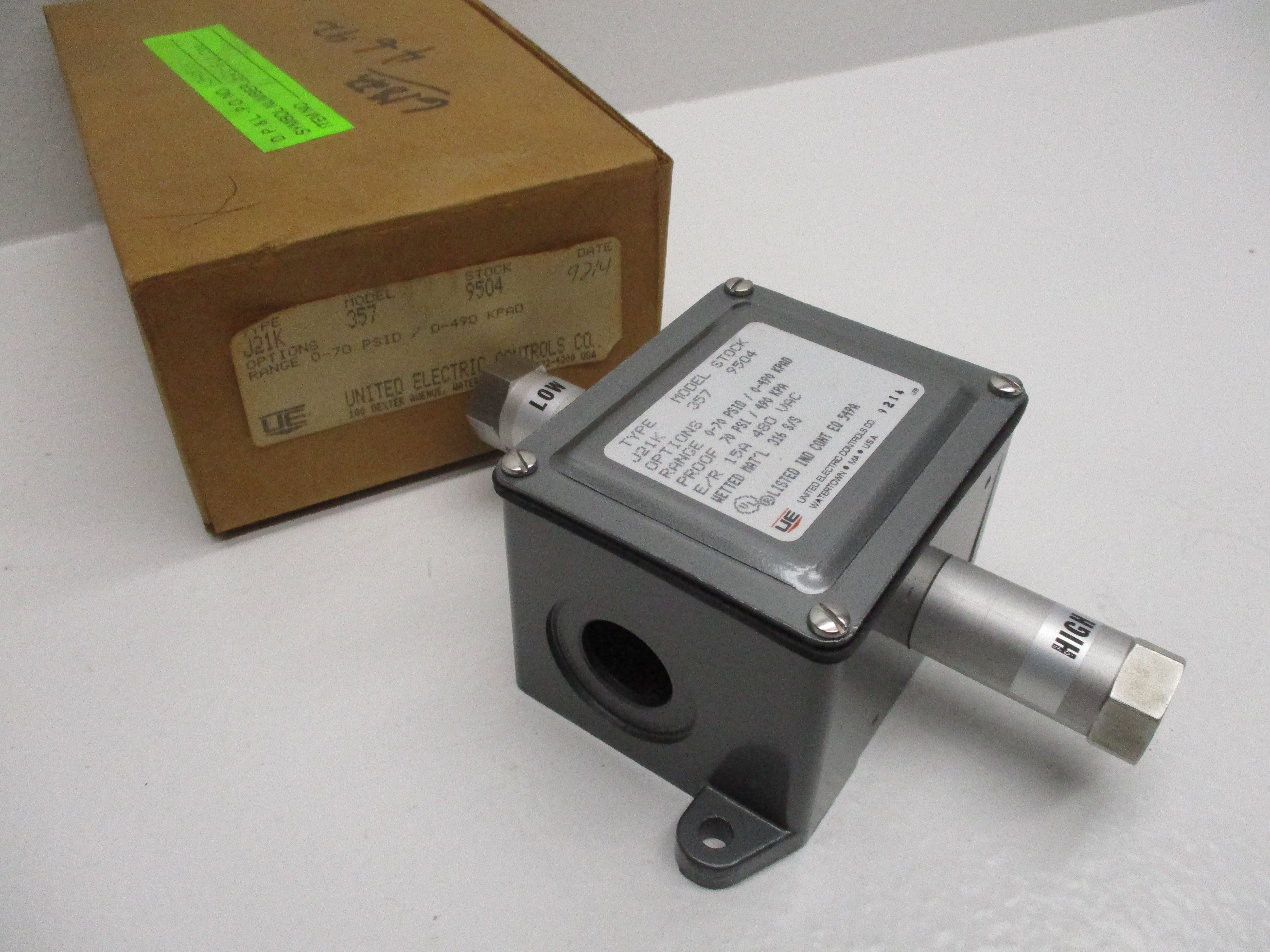 UNITED ELECTRIC J21K 357 * NEW IN BOX*