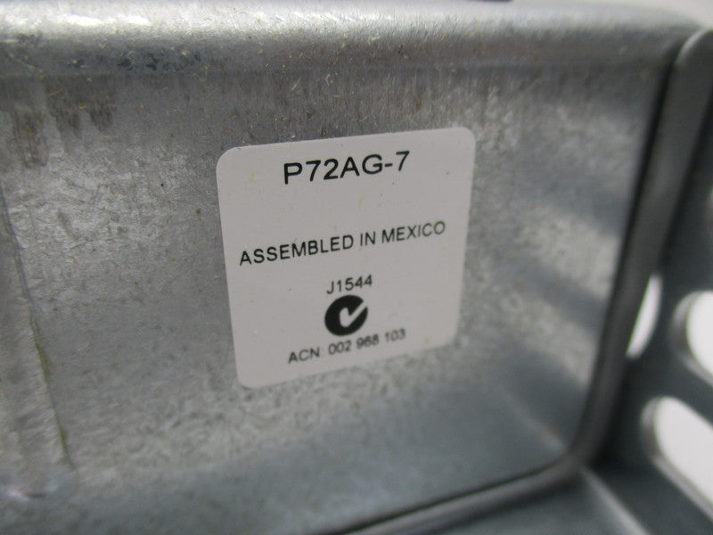 JOHNSON CONTROLS P72AG-7 (P72AG-7C) * NEW IN  BOX *