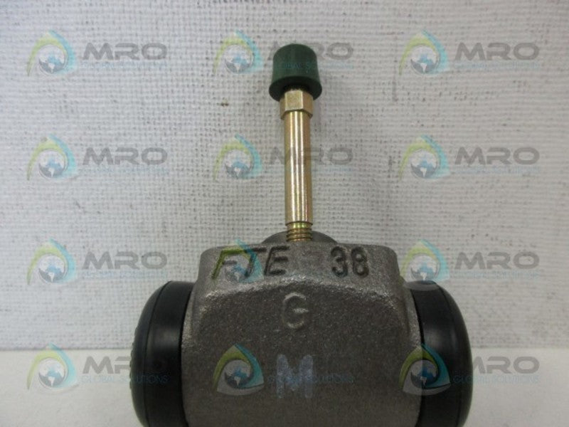 INDUSTRIAL MRO R19507 VALVE *NEW NO BOX*
