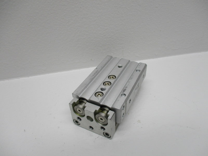 SMC MXQ16-30 * NEW  NO BOX *