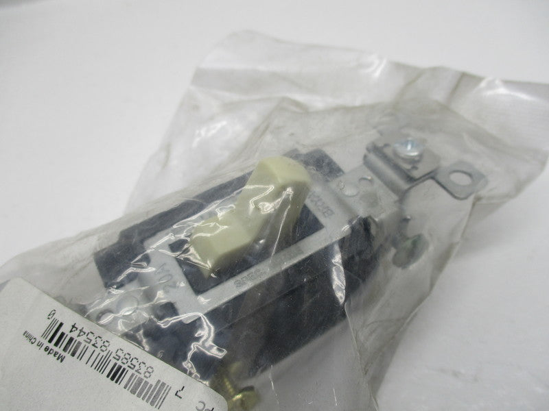 SELECT SPEC S3201 120/277VAC 20A NSMP
