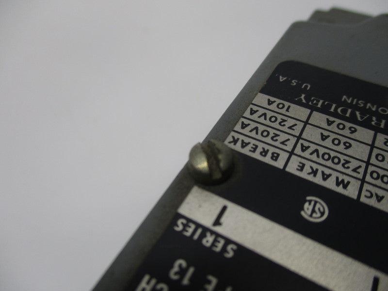 ALLEN BRADLEY 802T-BT SER. 1 UNMP