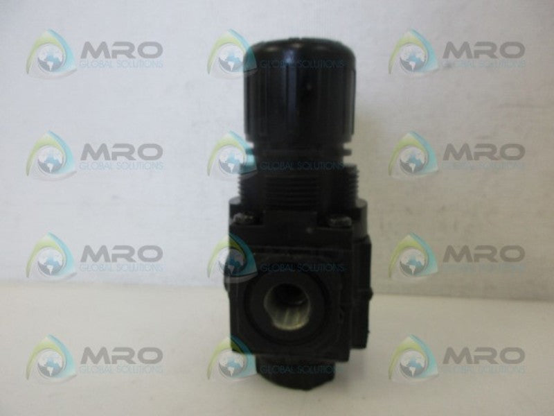 NORGREN R72G-2GK-RMN PRESSURE REGULATOR *NEW NO BOX*