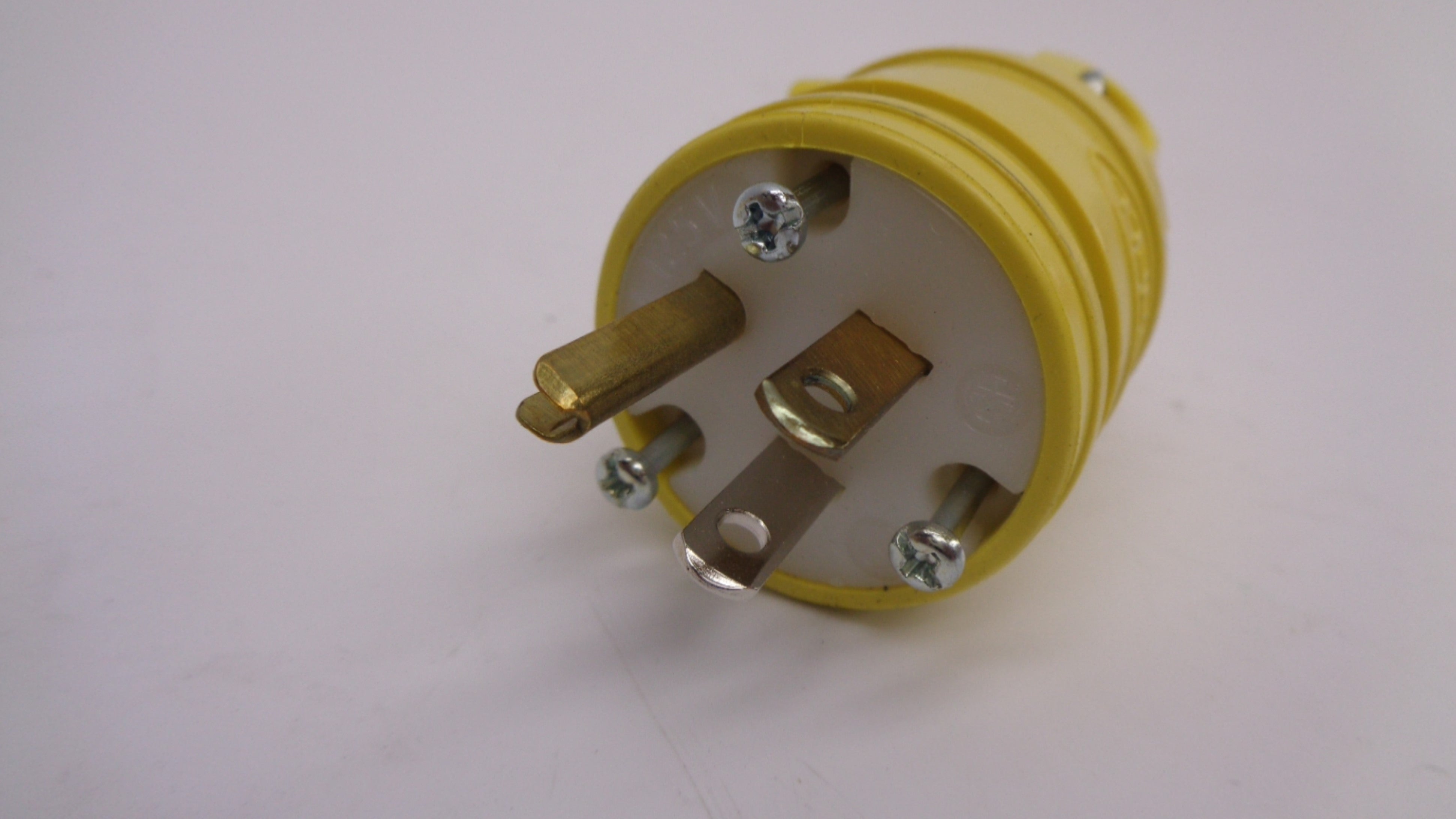 HUBBELL HBL1447 125V 15A NSMP