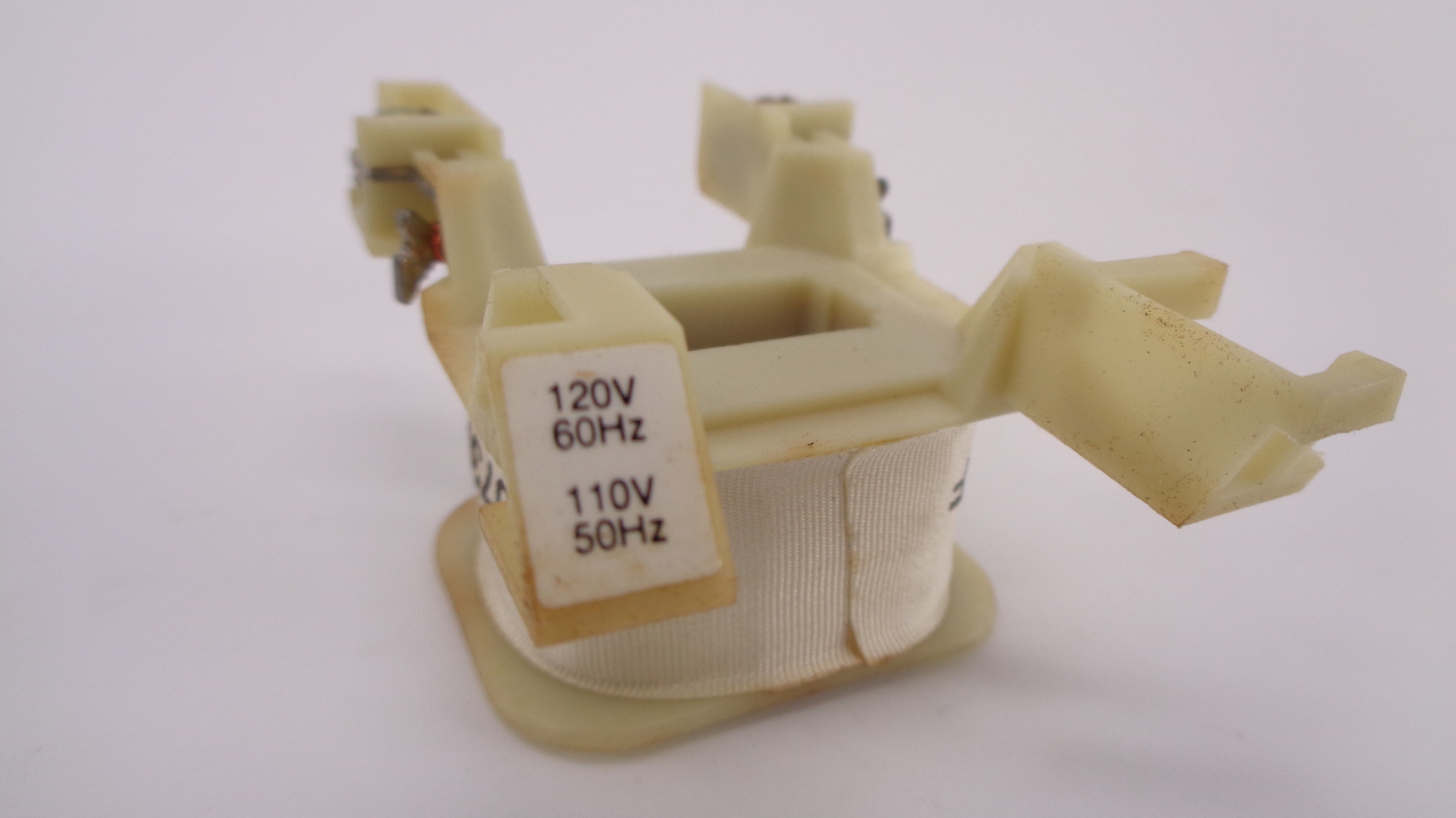 FURNAS 75D73776F 110/120V NSNP