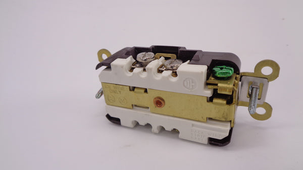 HUBBELL HBL3262 NSMP