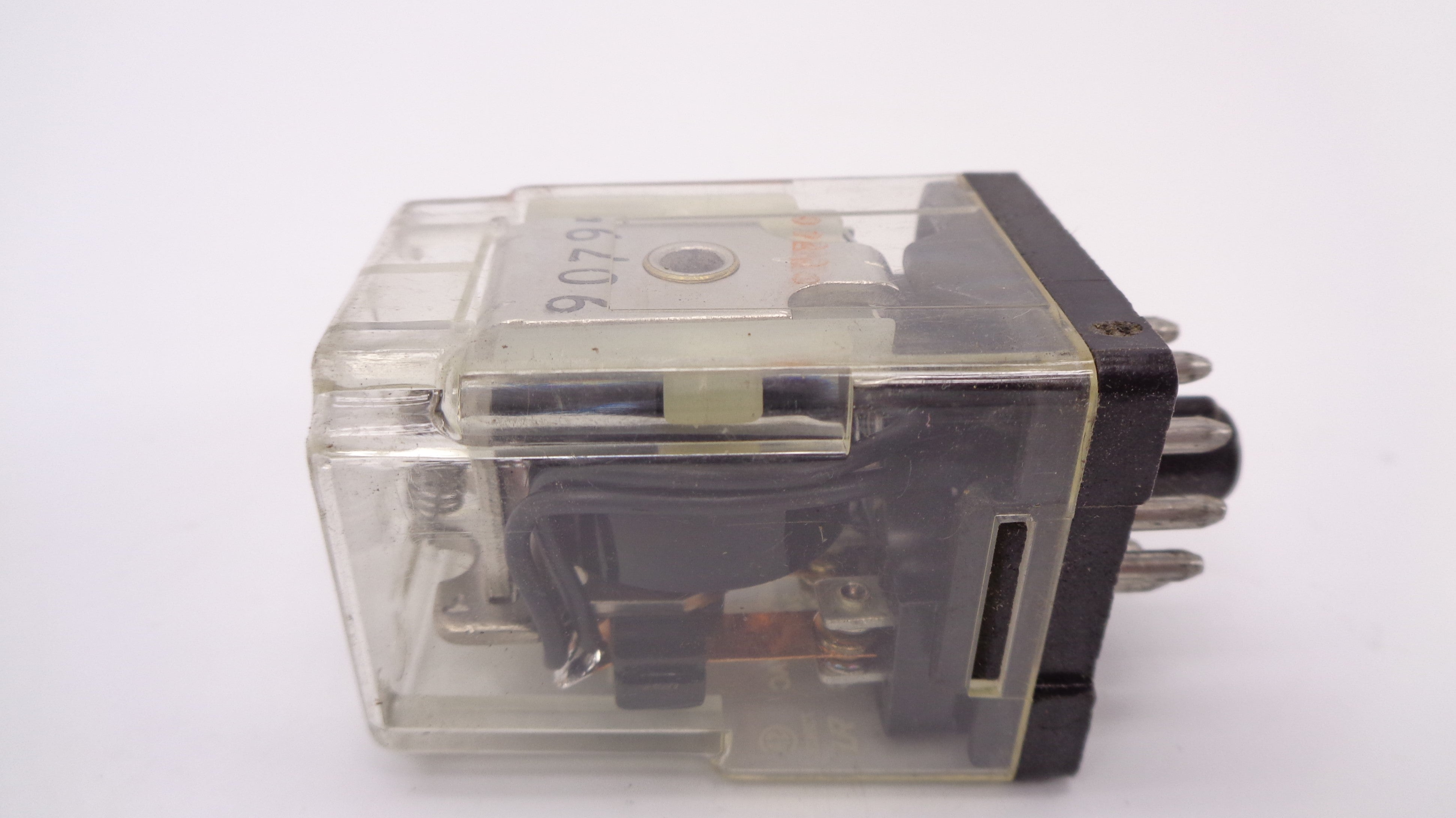 FURNAS 46PA33A01 120V UNMP