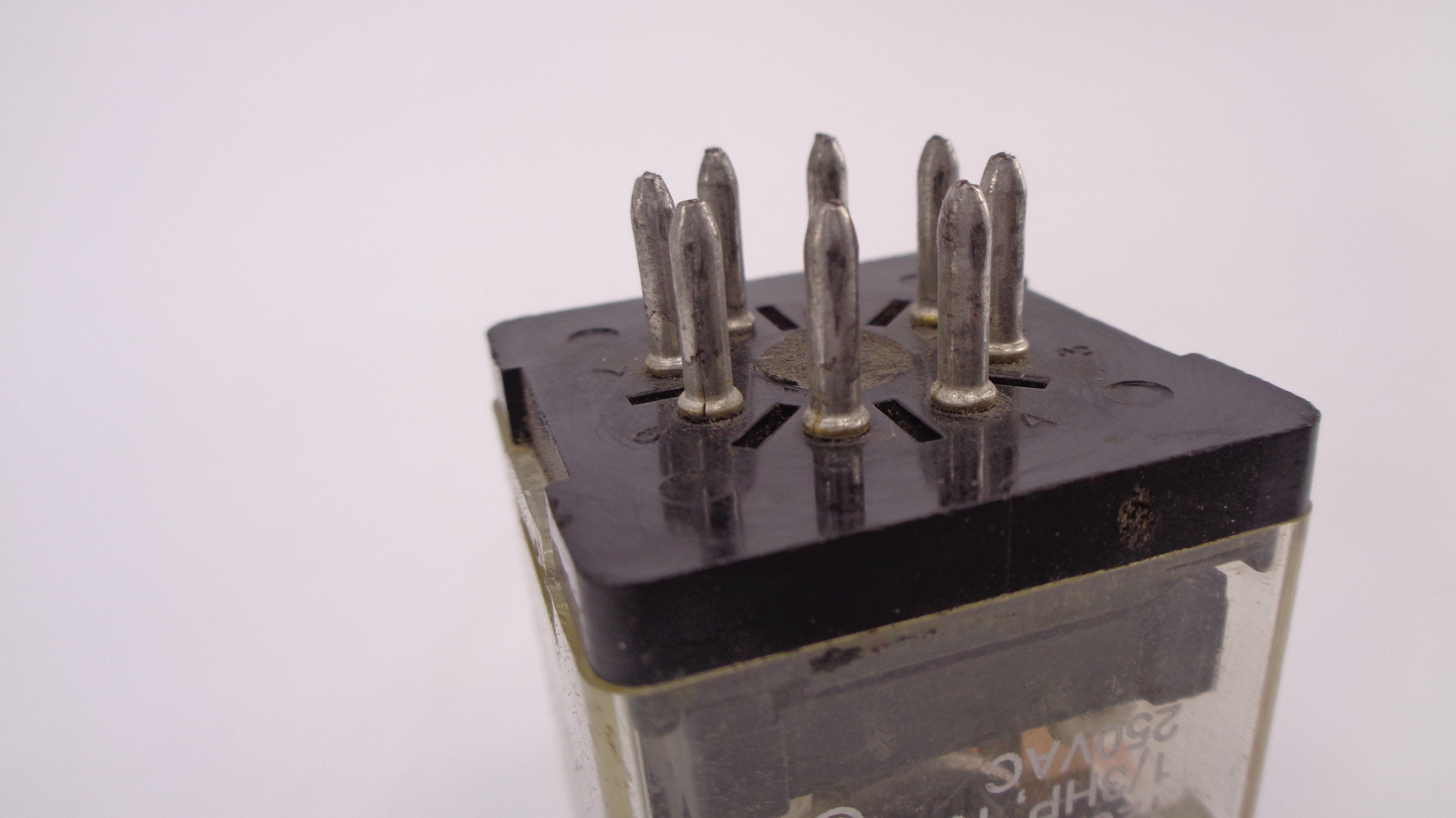FURNAS 46PA23A24 24V UNMP