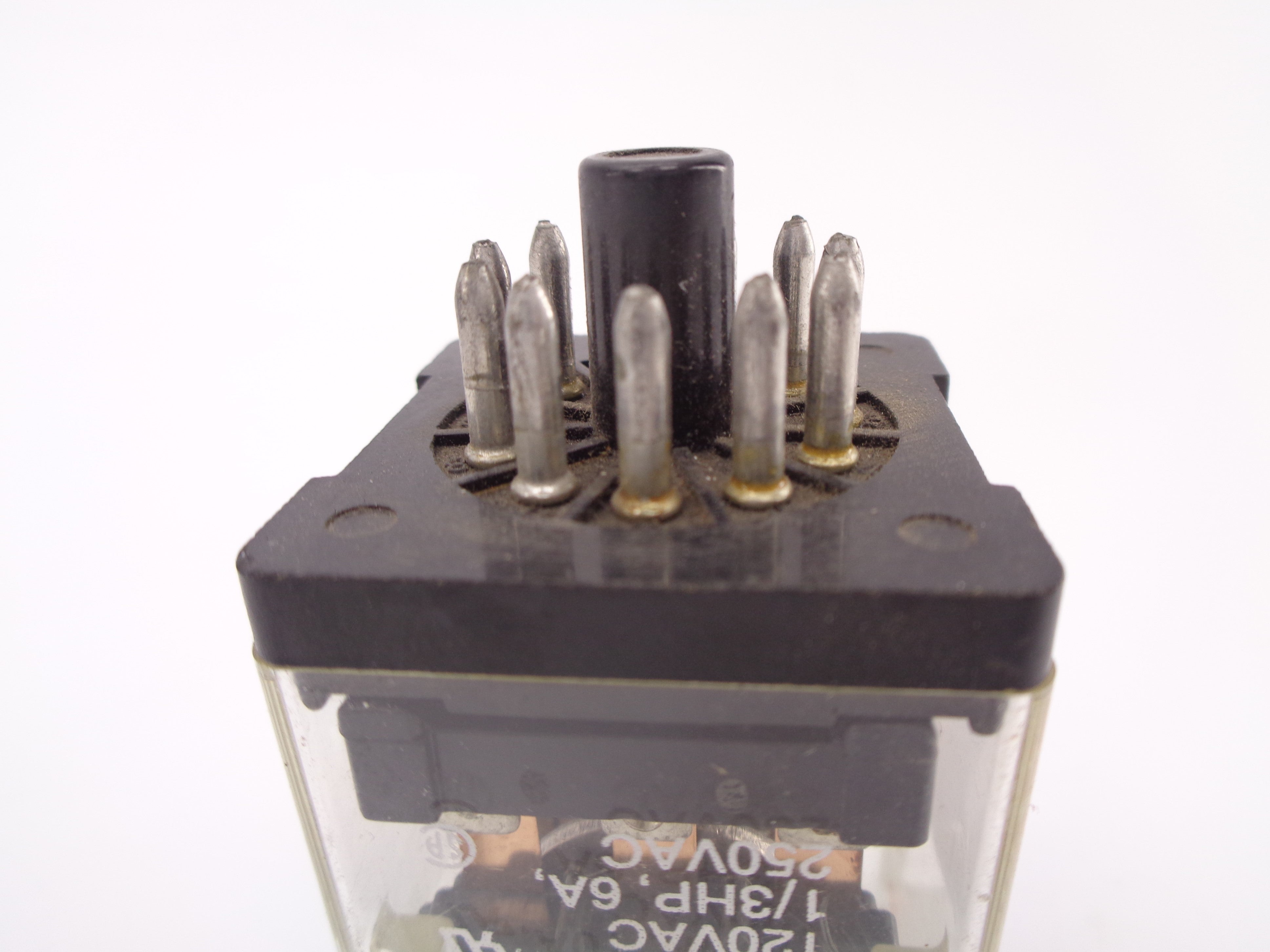 FURNAS 46PA33D12 10A 120VAC UNMP