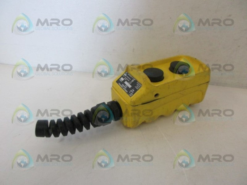 SQUARE D 9001-BW72YS11 PENDANT SATION PUSH BUTTON *USED*