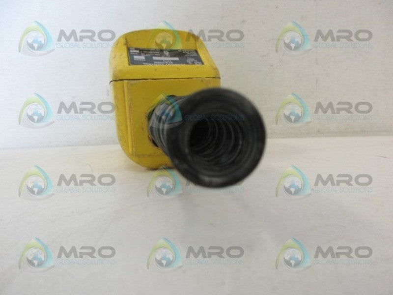 SQUARE D 9001-BW72YS11 PENDANT SATION PUSH BUTTON *USED*