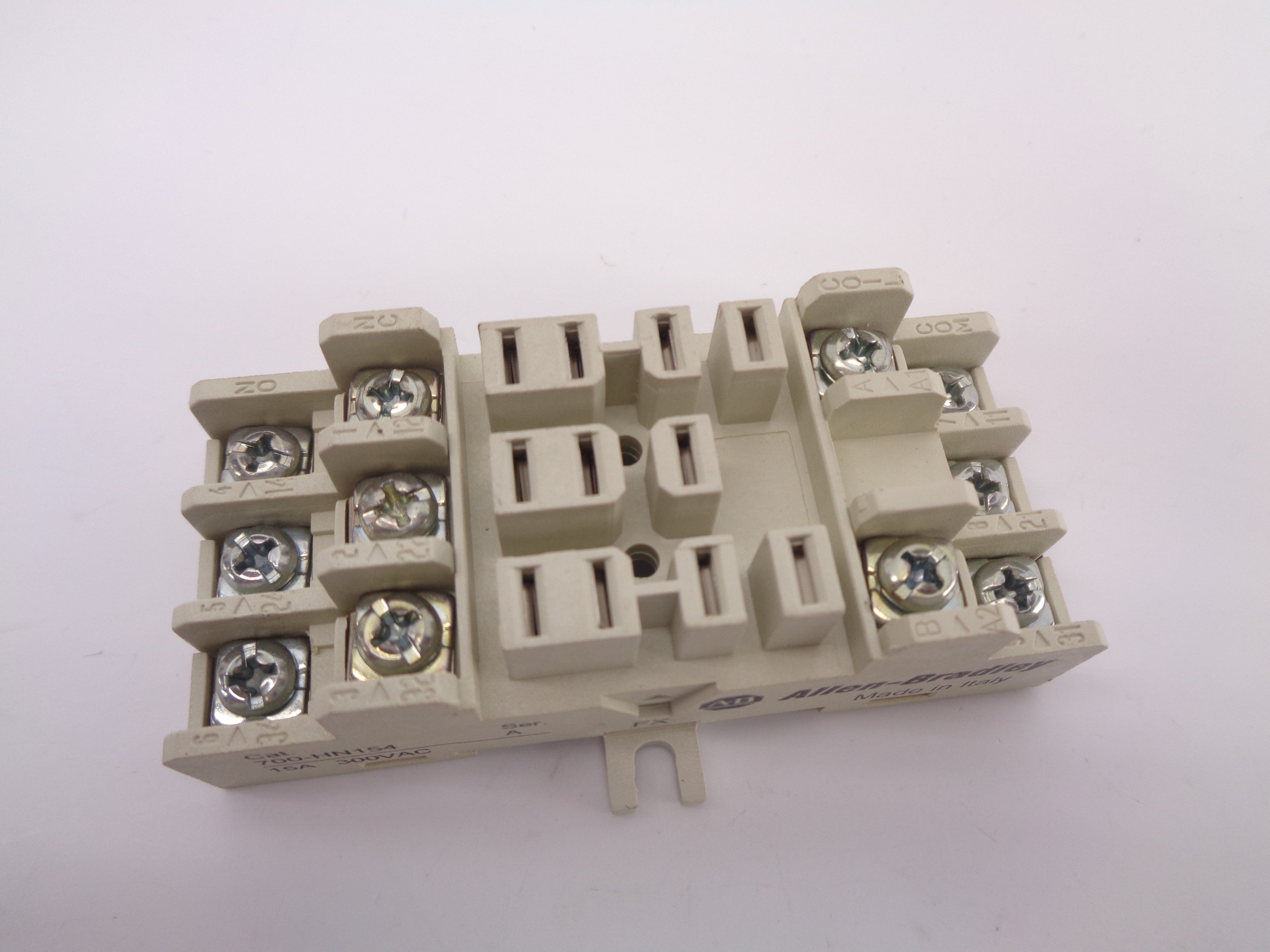 INDUSTRIAL SPARE PART 700-HN154 SER.A 15A 300V NSNP