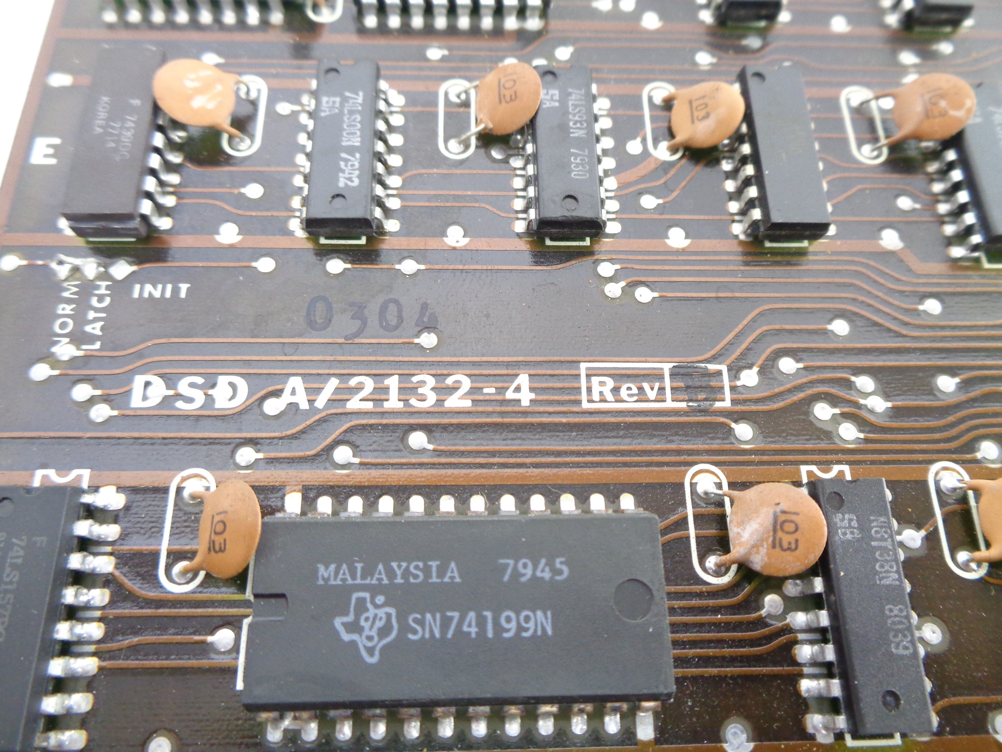 GENERIC DSDA/2132-4 REV. B UNMP