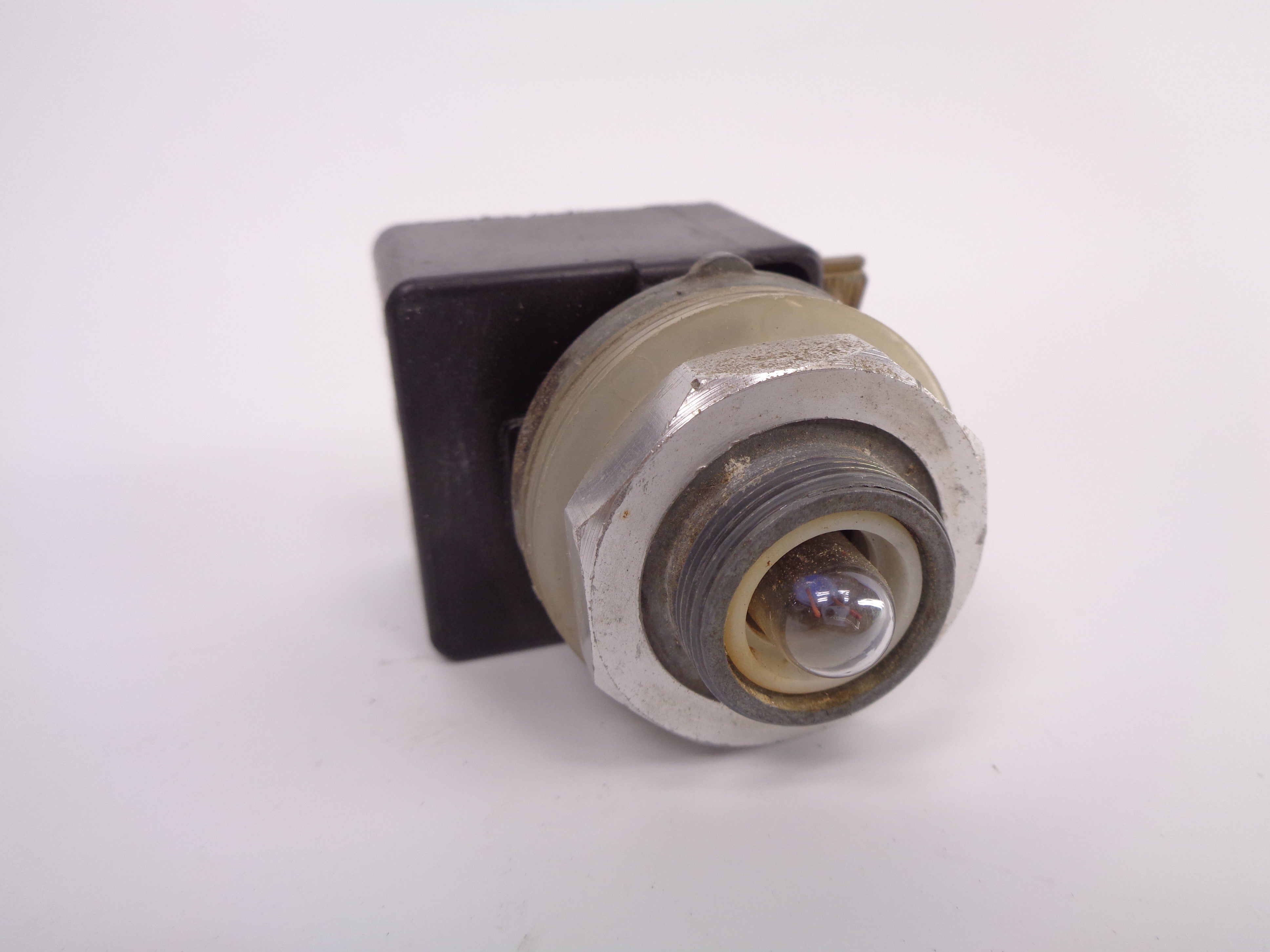SQUARE D 9001 KM-1 (AS PICTURED) NSNP