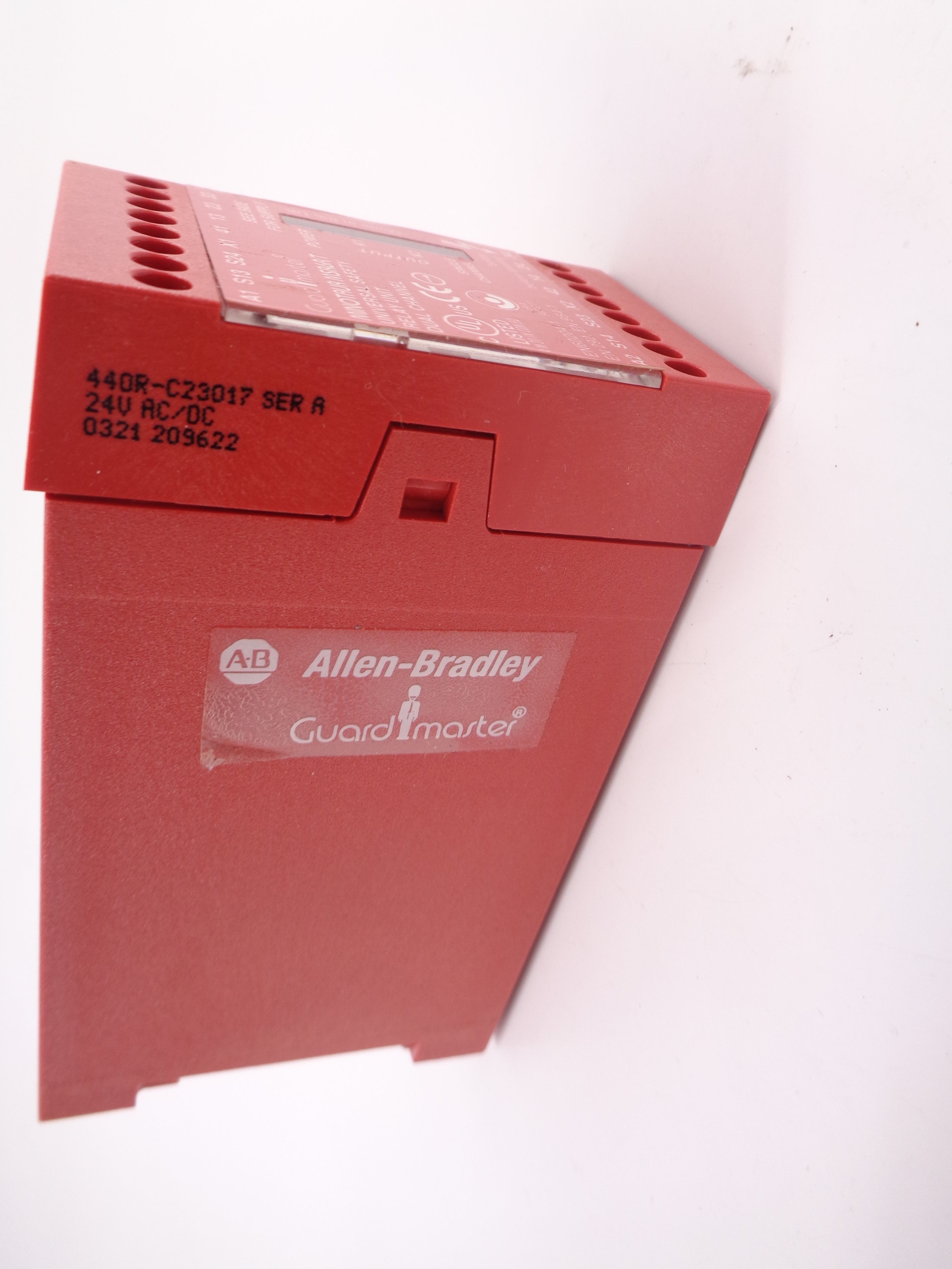 ALLEN BRADLEY 440R-C23017 SER. A 24VDC NSMP