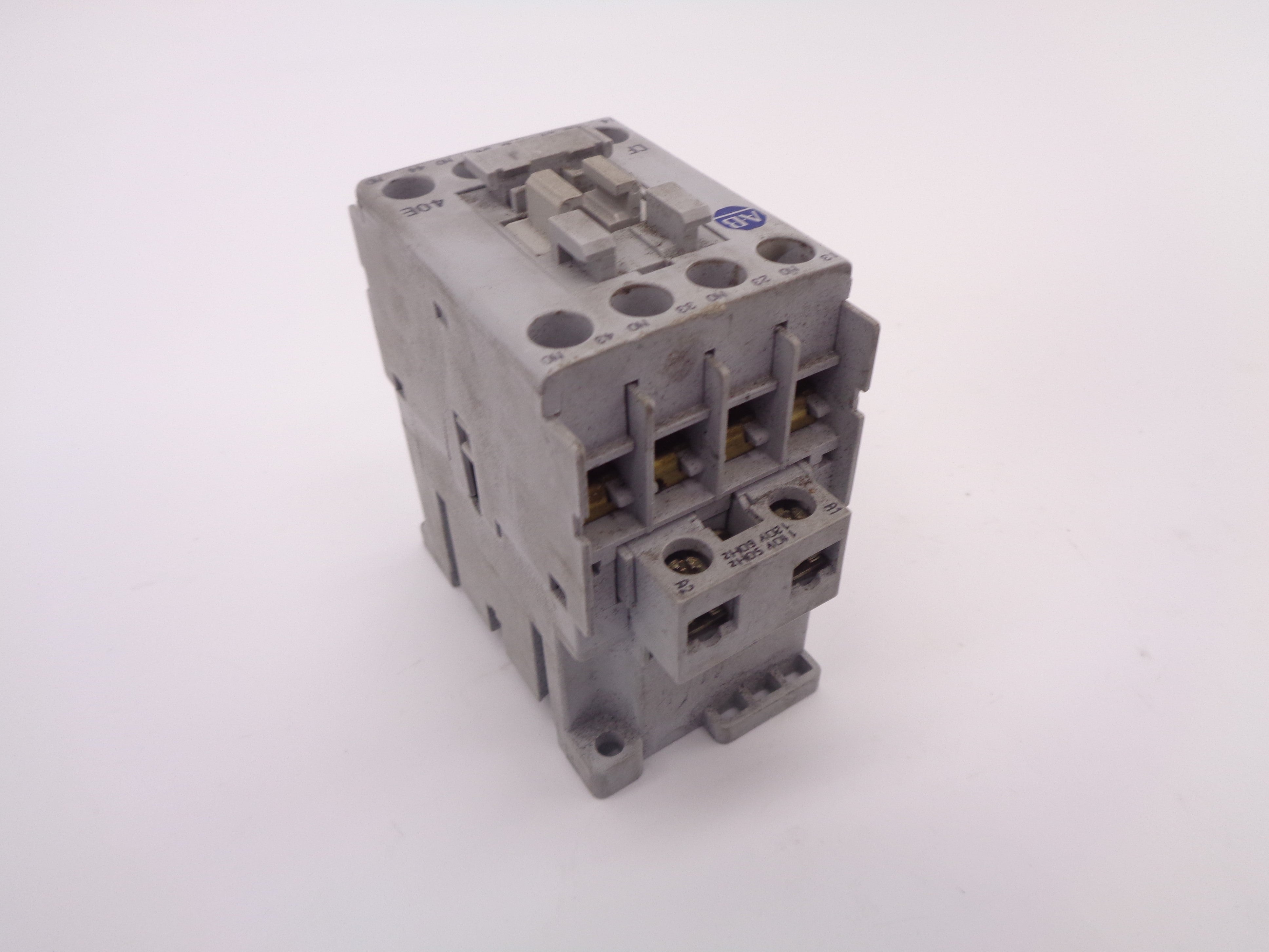 ALLEN BRADLEY 700-CF400D SER. A 110/120V NSNP