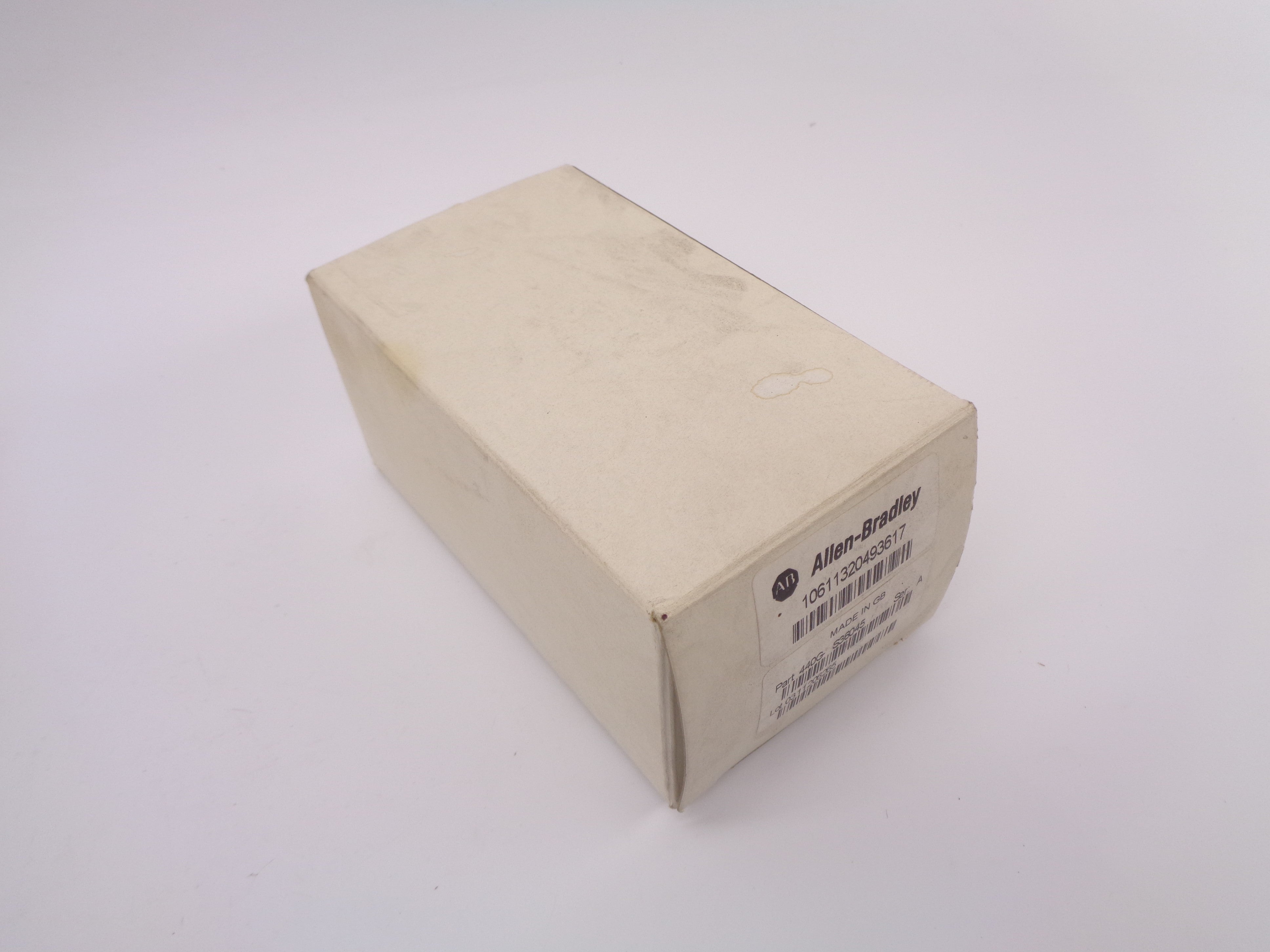ALLEN BRADLEY 440G-S36045 SER. A NSMP
