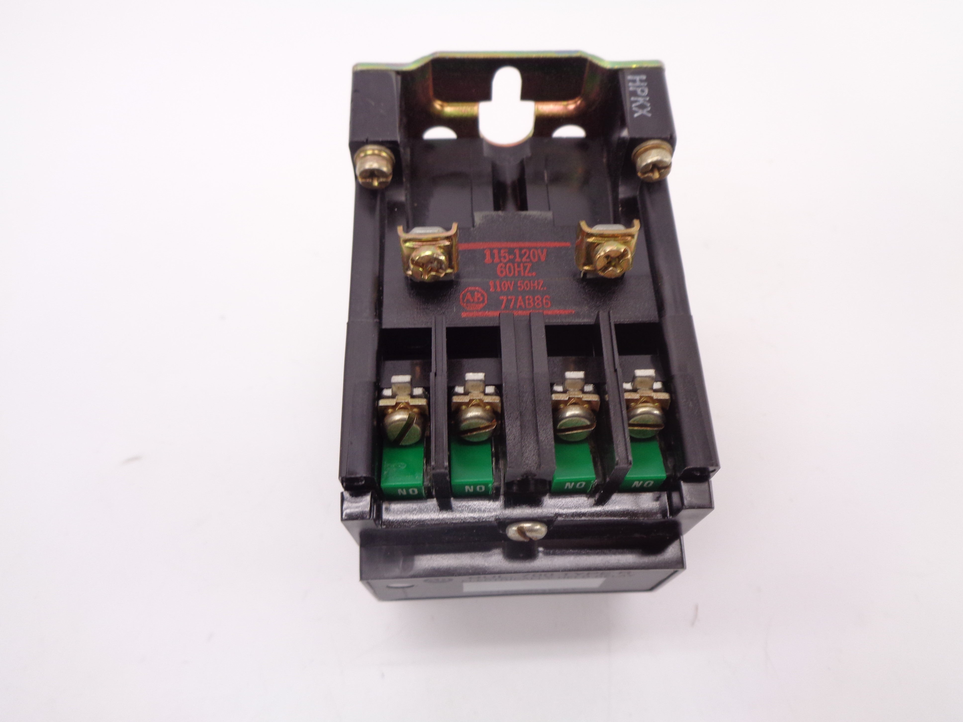 ALLEN BRADLEY 700-R400A1 SER. B 120V 30A (BK/YL) NSMP