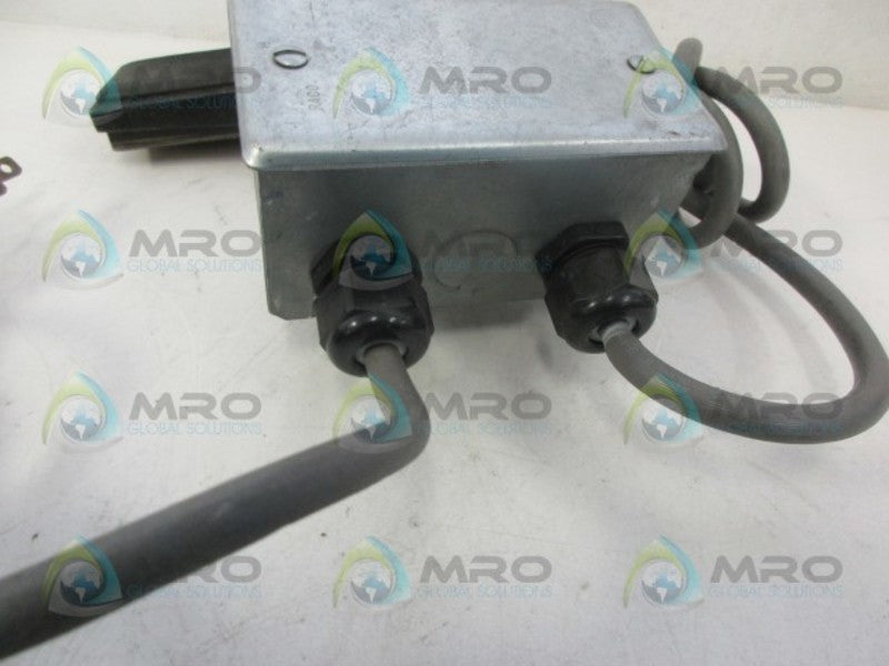 TREADLITE T-51-S FOOT SWITCH *USED*
