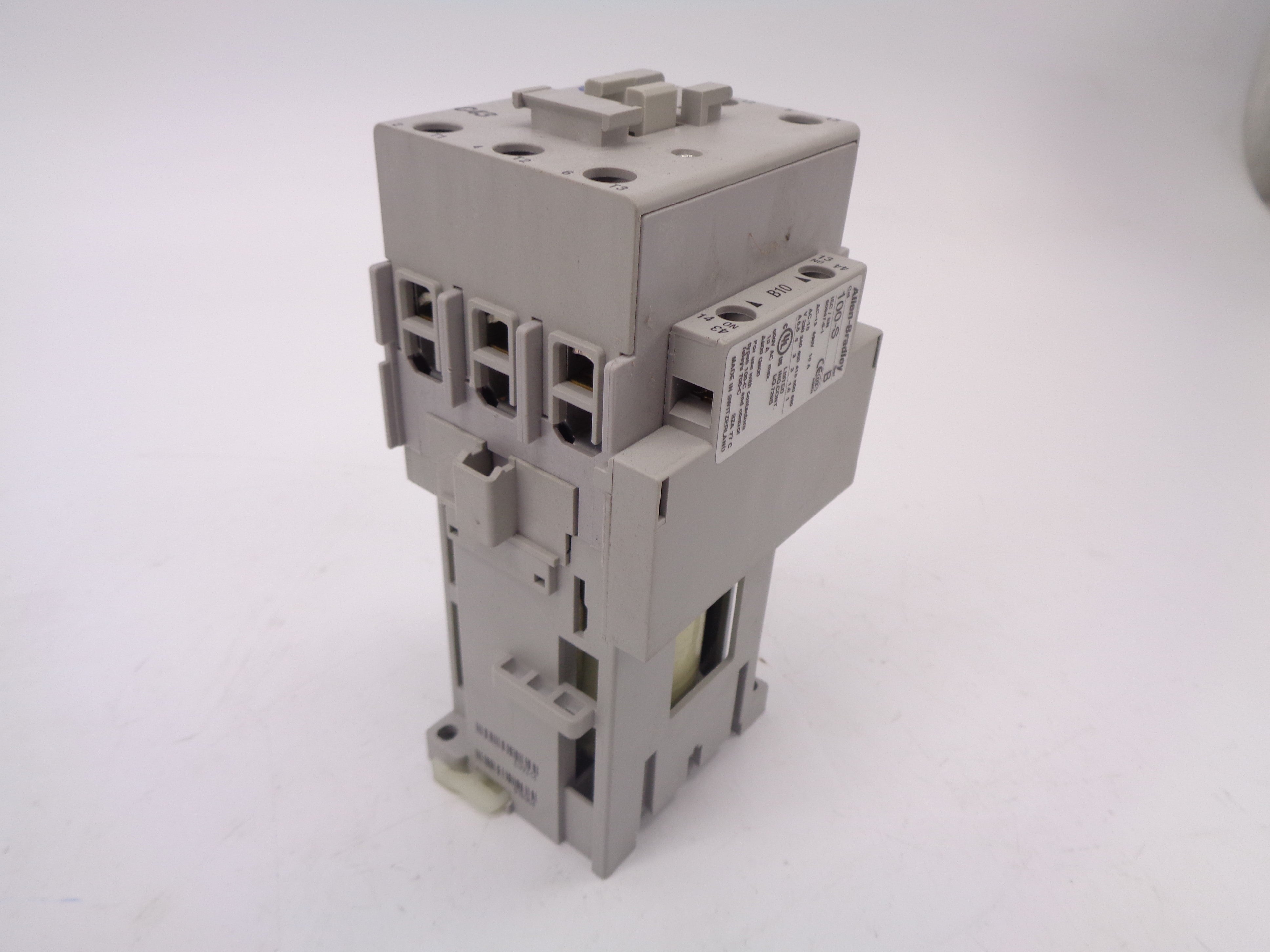 ALLEN BRADLEY 100-C43DJ00 SER. A 24V NSNP
