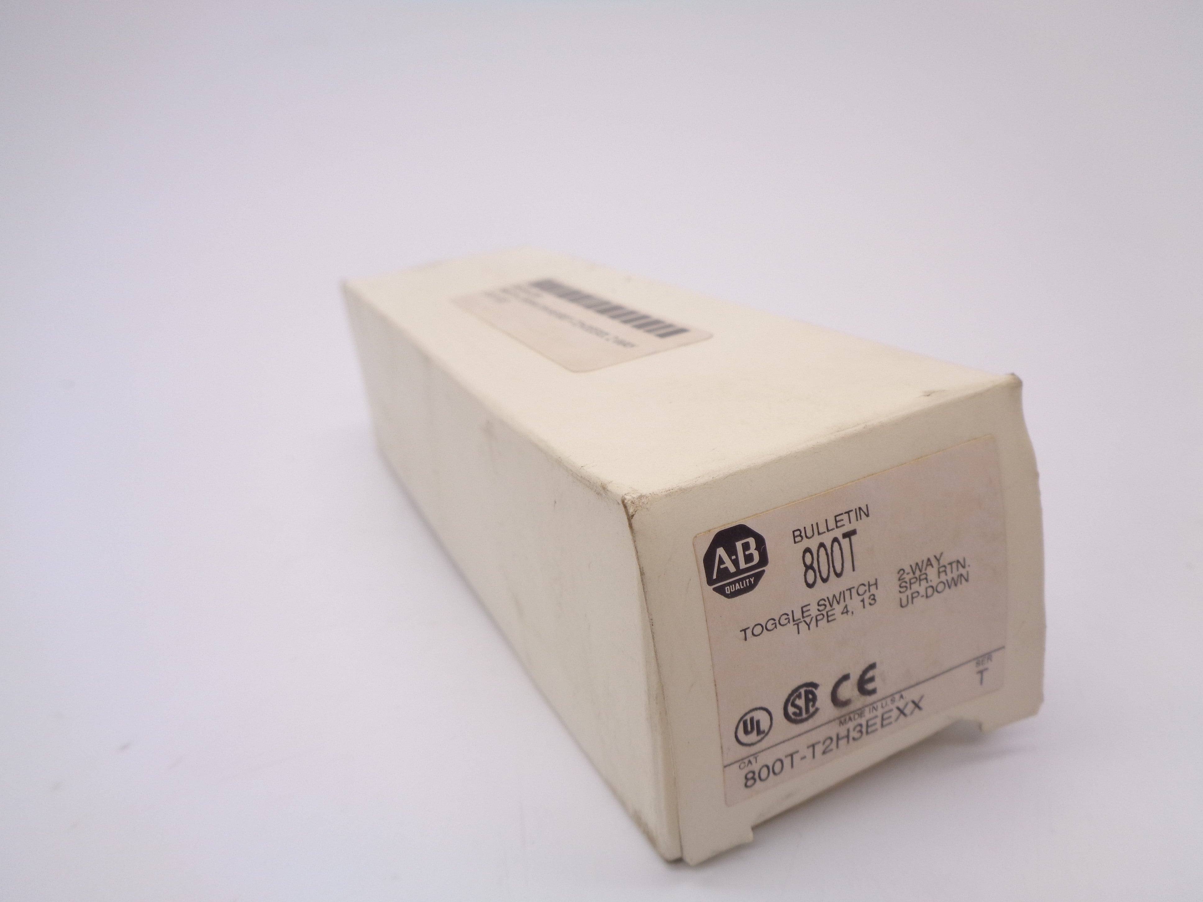 ALLEN BRADLEY 800T-T2H3EEXX SER. T (WH) NSMP