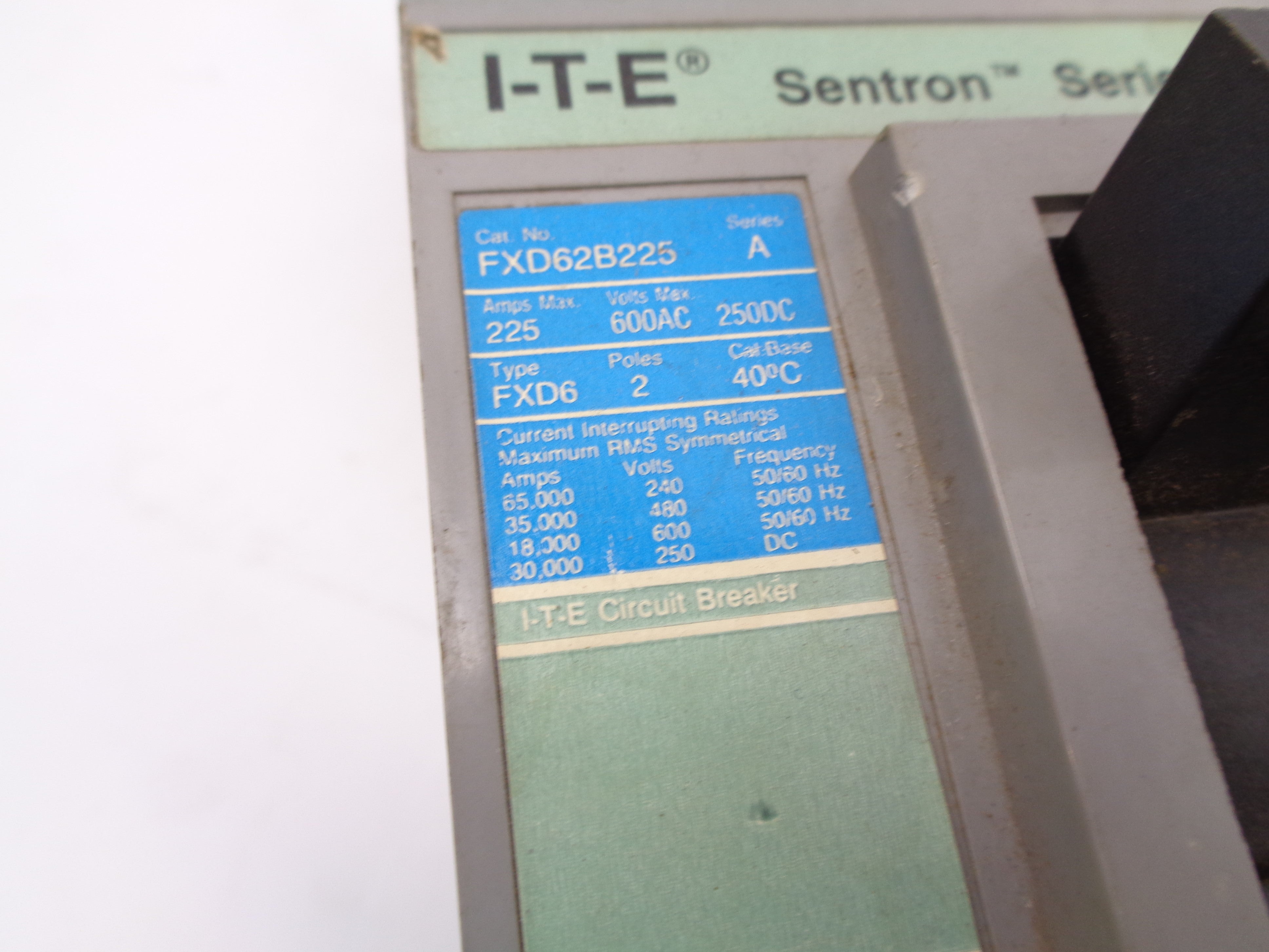 SIEMENS FXD62B225 SER. A 225A 250V (AS PICTURED) NSNP