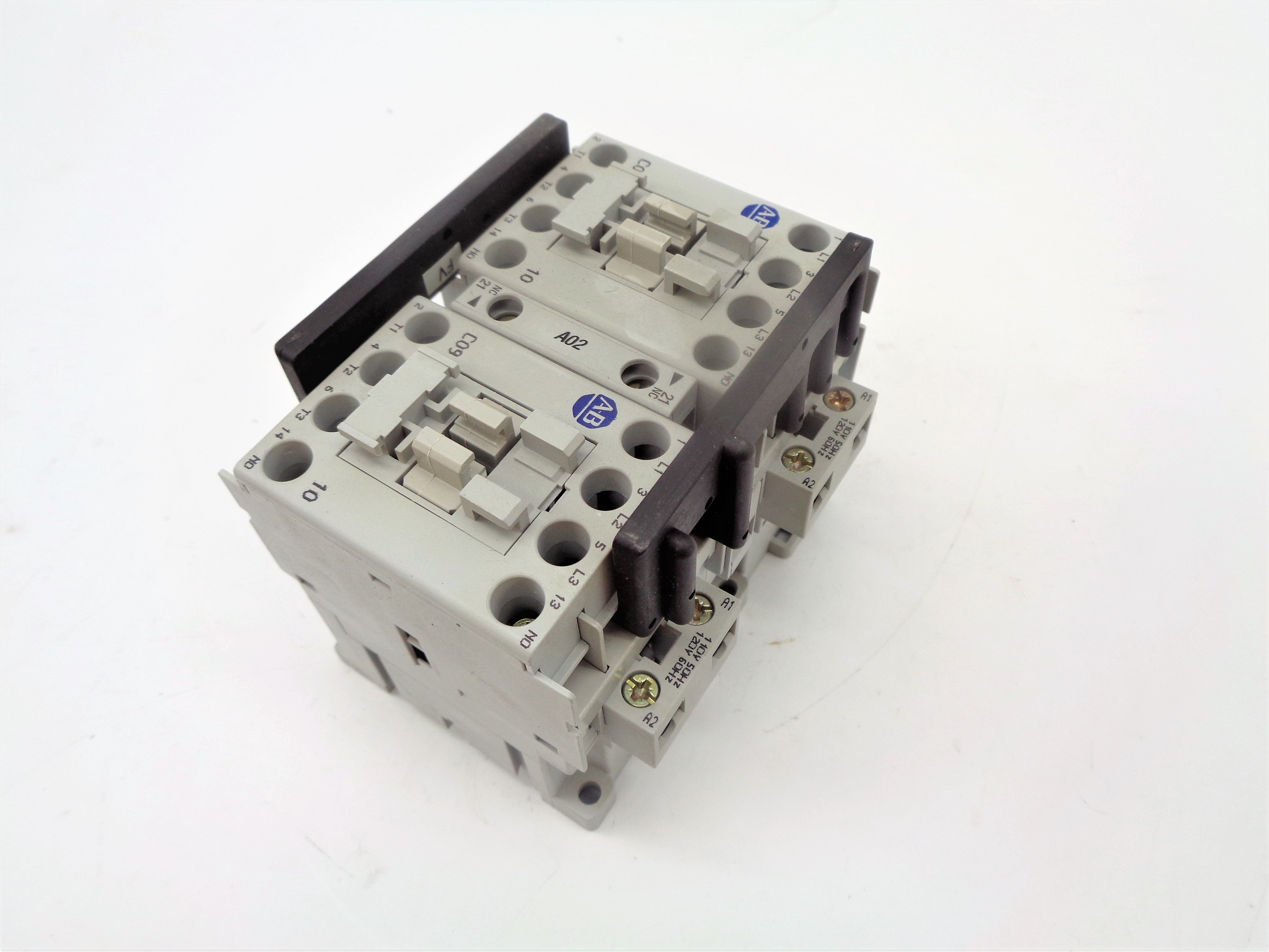 ALLEN BRADLEY 104-C09D22 SER. A 110/120V 32A NSNP