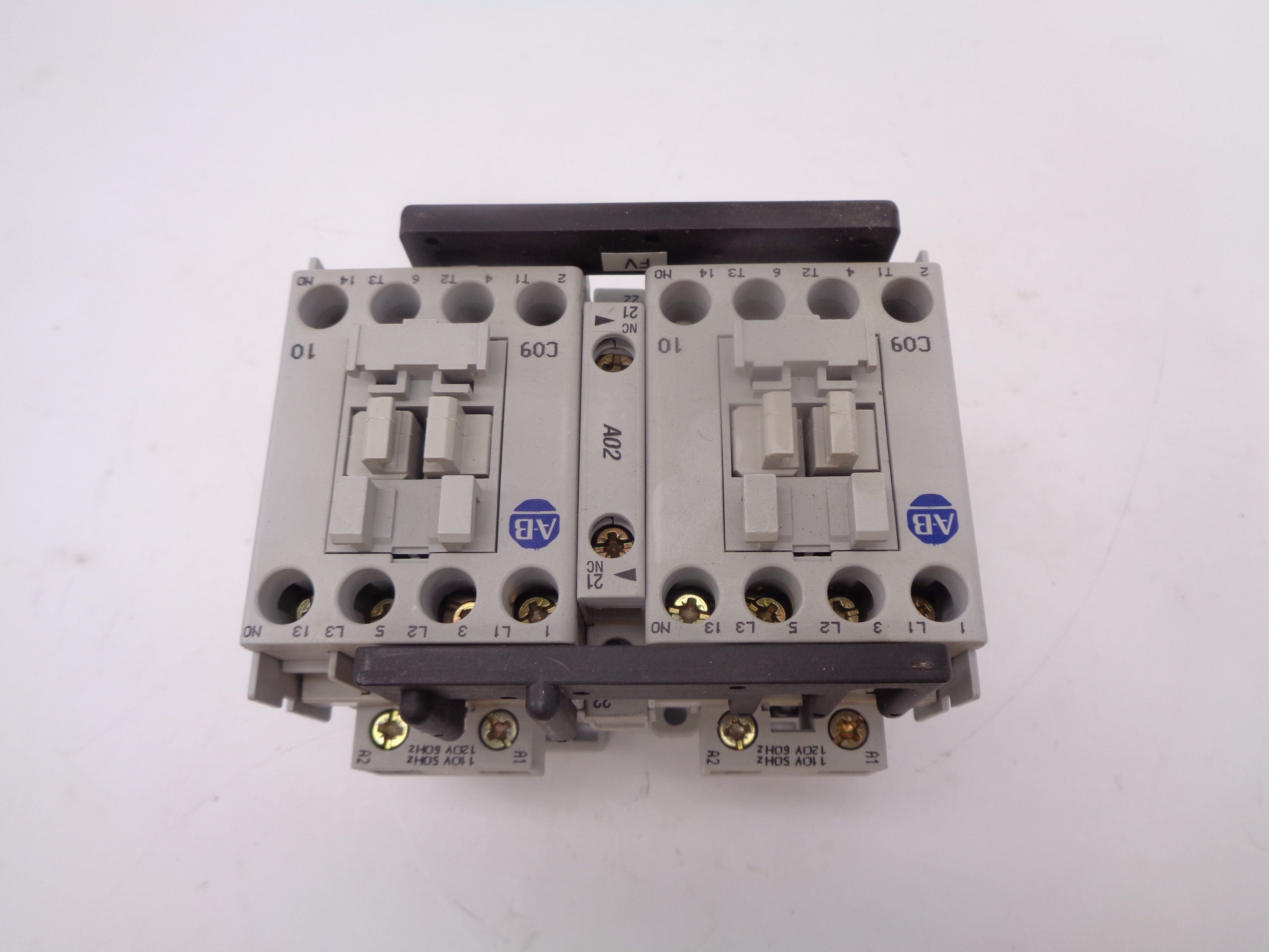 ALLEN BRADLEY 104-C09D22 SER. A 110/120V 32A NSNP