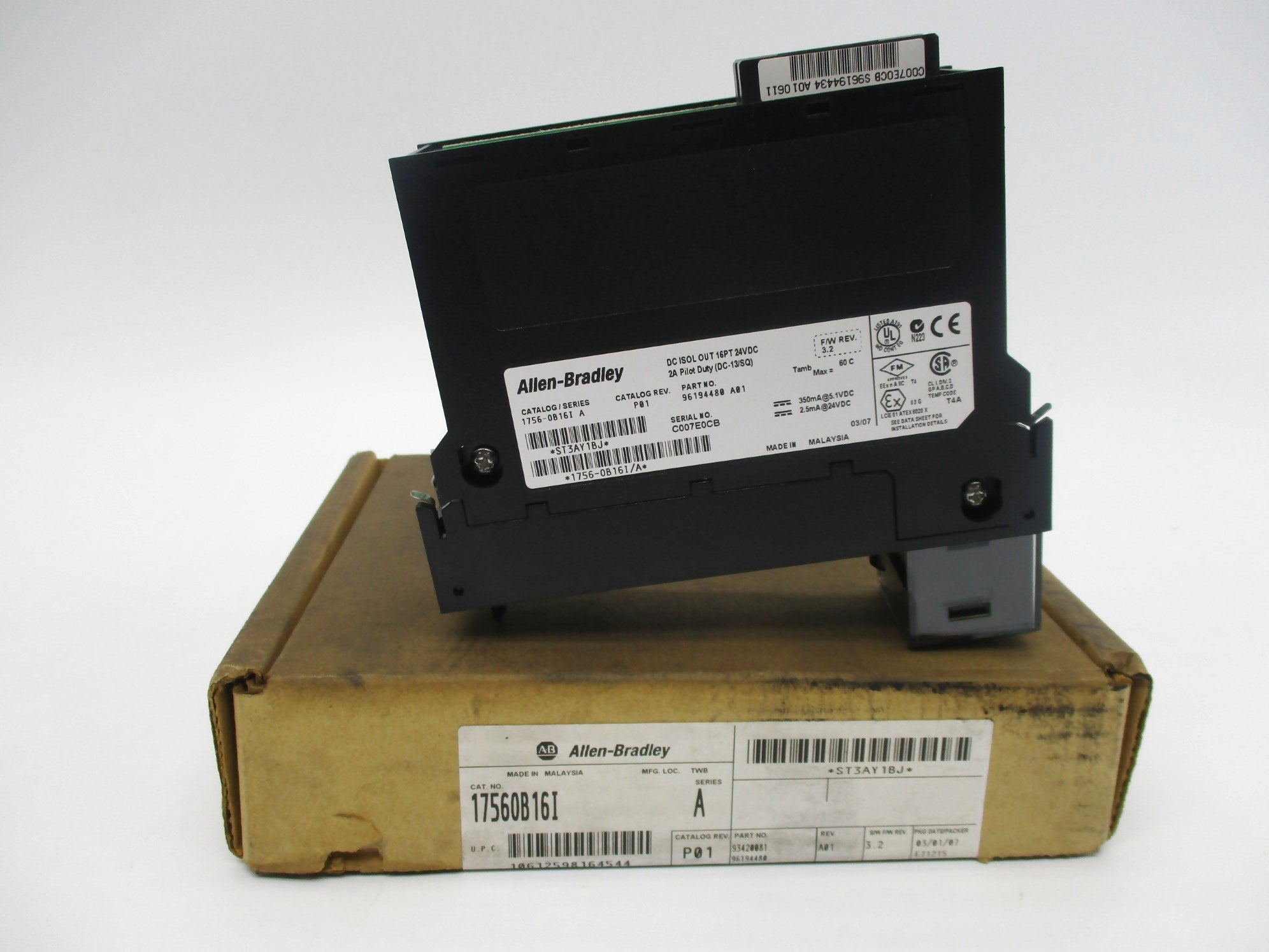 ALLEN BRADLEY 1756-OB16I SER. A F/W 3.2 NSMP