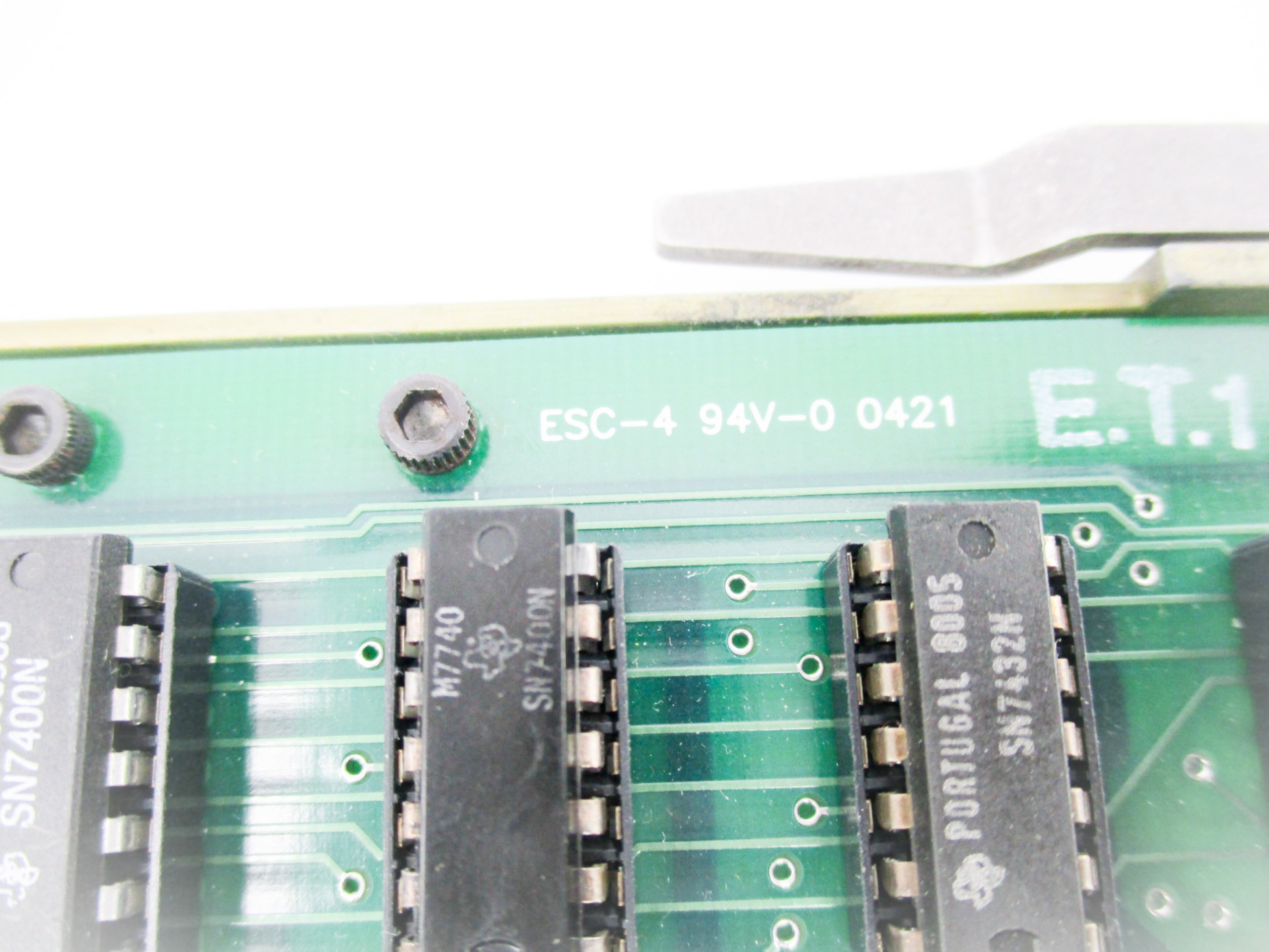 HMW ESC-4 UNMP