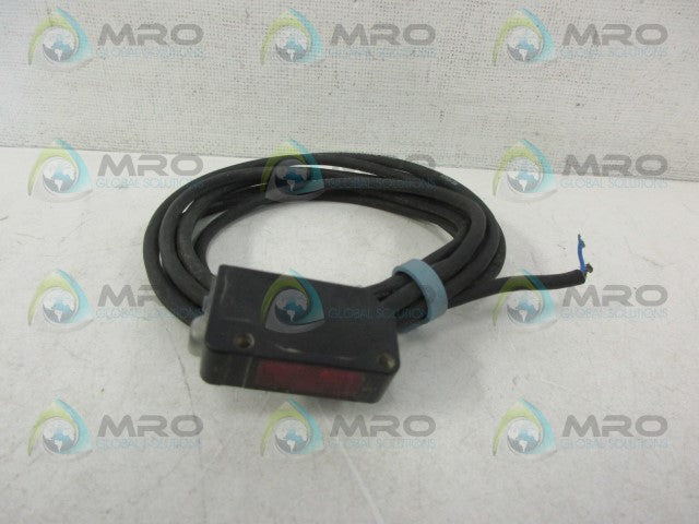 KEYENCE PZ-V31 PHOTOELECTRIC SENSOR *USED*