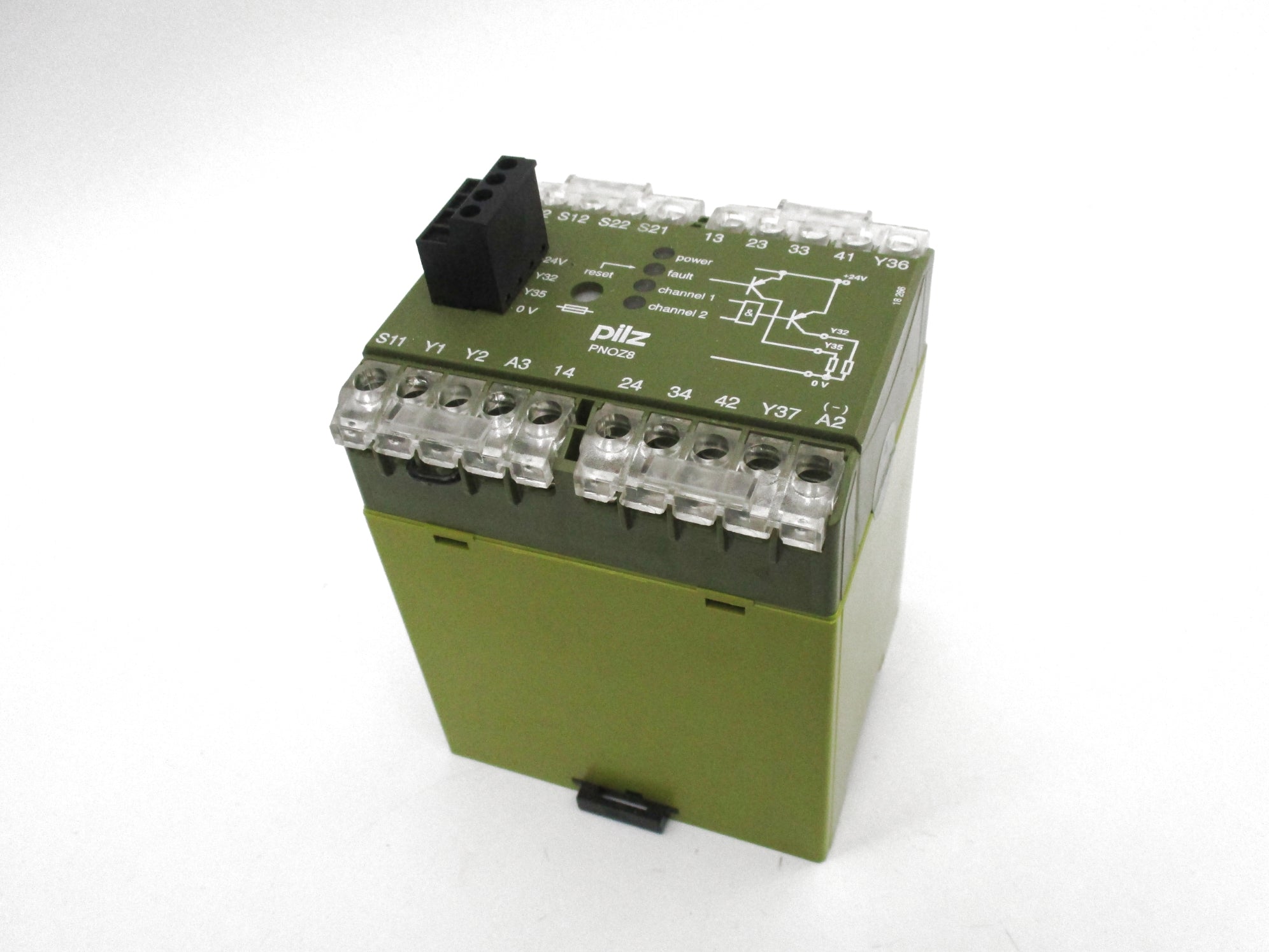 PILZ PNOZ824VDC 8A NSNP