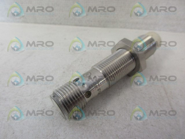 IFM EFECTOR IF5811 INDUCTIVE PROXIMITY SENSOR *NEW NO BOX*