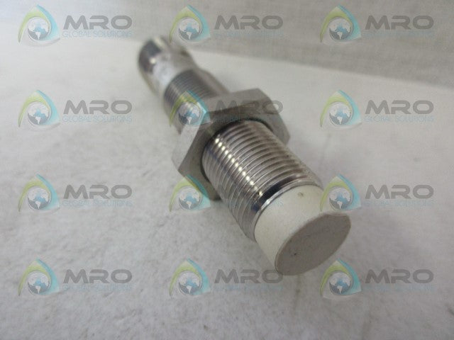 IFM EFECTOR IF5811 INDUCTIVE PROXIMITY SENSOR *NEW NO BOX*