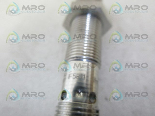 IFM EFECTOR IF5811 INDUCTIVE PROXIMITY SENSOR *NEW NO BOX*