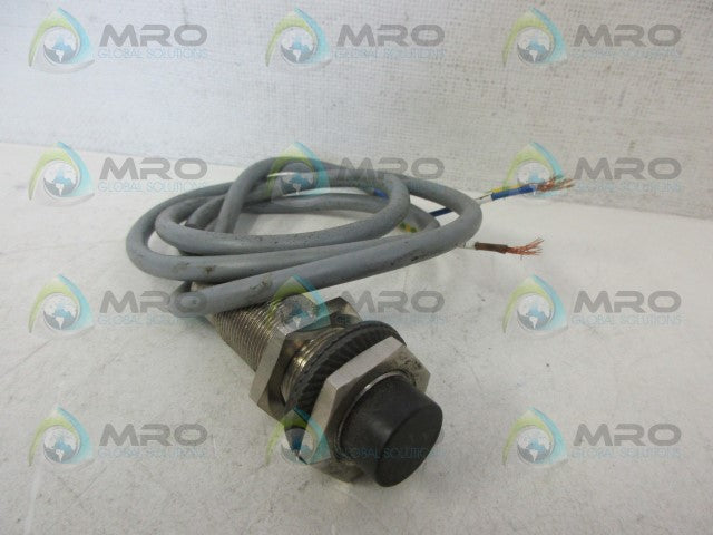 ALLEN BRADLEY 872C-A10N18-A2A PROXIMITY SENSOR *USED*