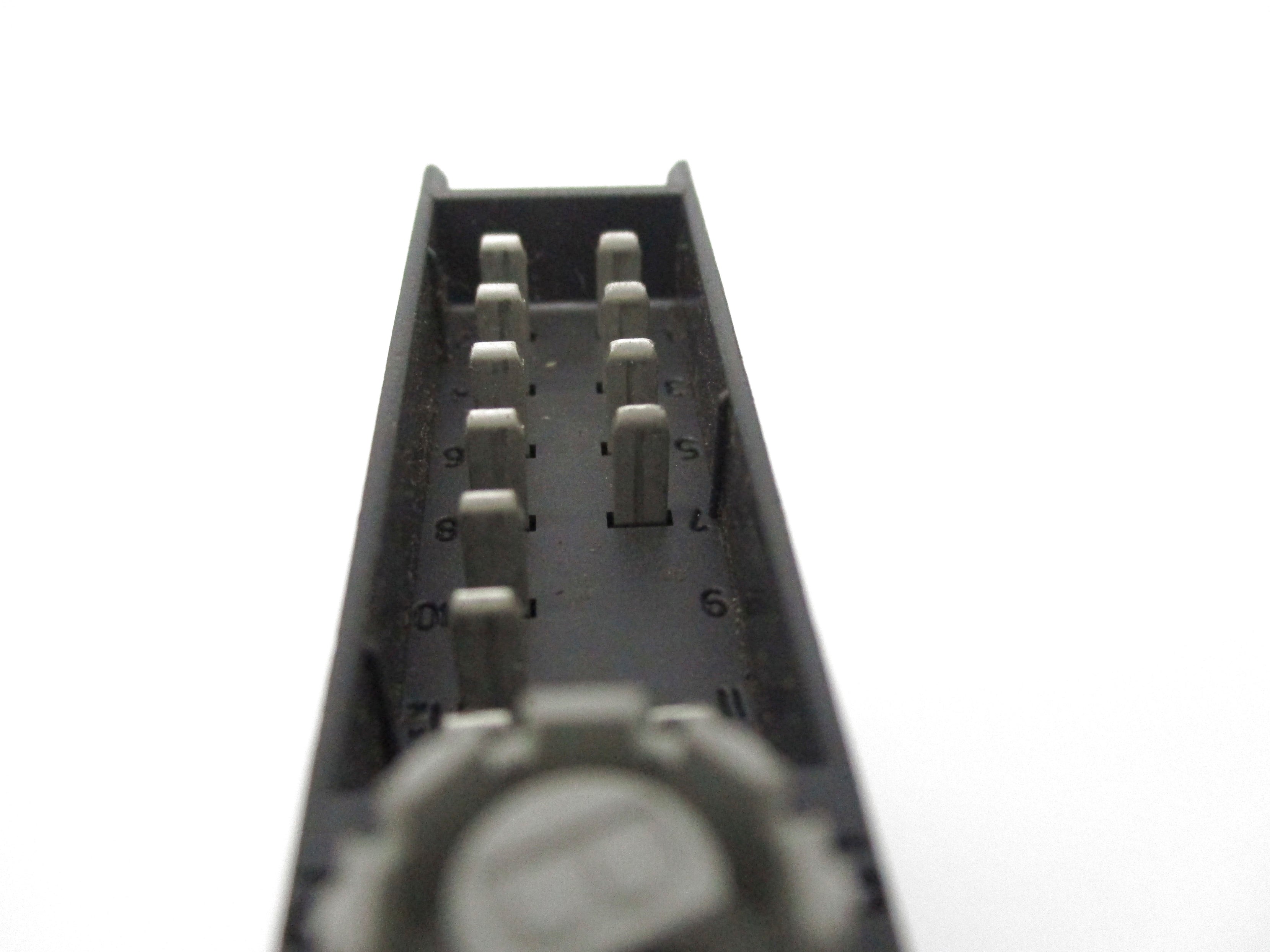 SIEMENS 6ES7131-4BD01-0AB0  UNMP
