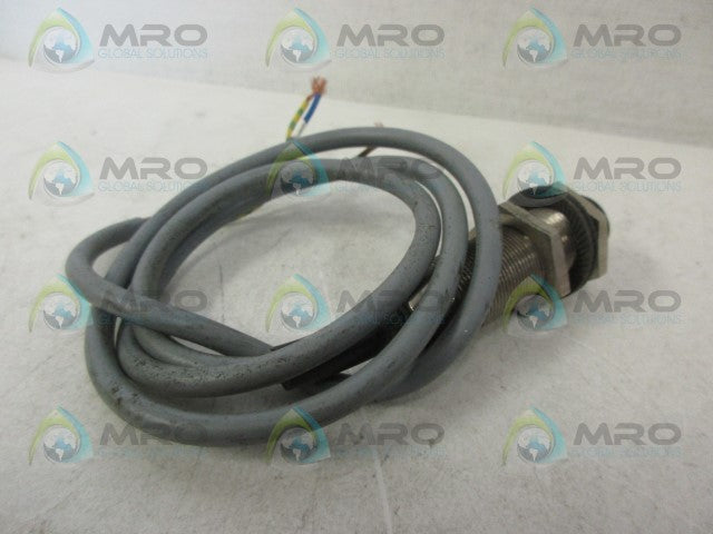ALLEN BRADLEY 872C-A10N18-A2A PROXIMITY SENSOR *USED*