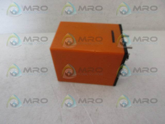 ATC 7216A04QR00RX CONTROLLER *NEW NO BOX*