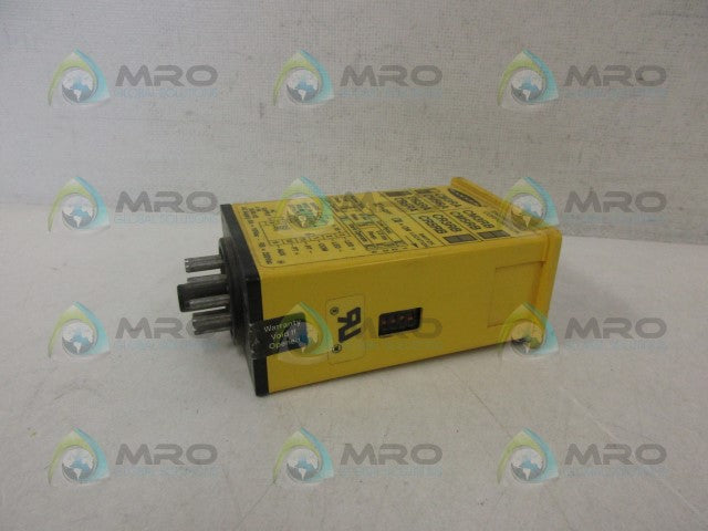 BANNER CM3RA MAXI-AMP AMPLIFIER MODULE *USED*