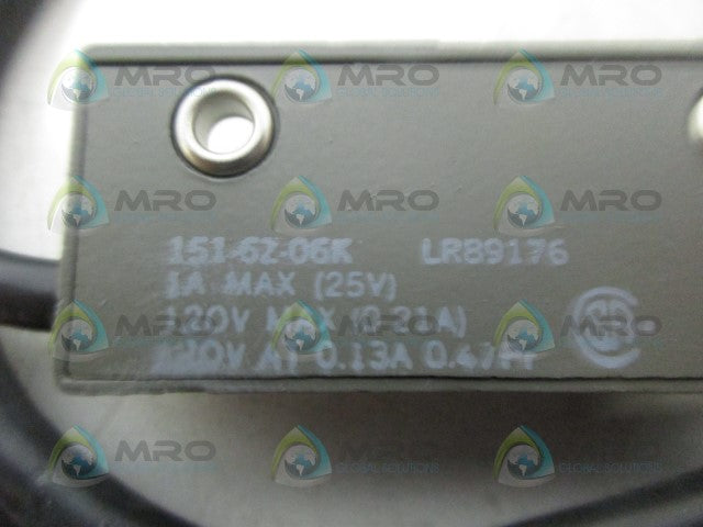 SENTROL 151-6Z-06K 120V GUGARD SWITCH *NEW NO BOX*