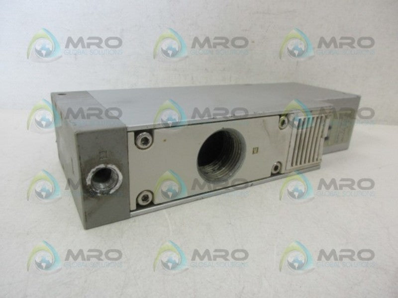 SMC ZL212 VACUUM EJECTOR *USED*