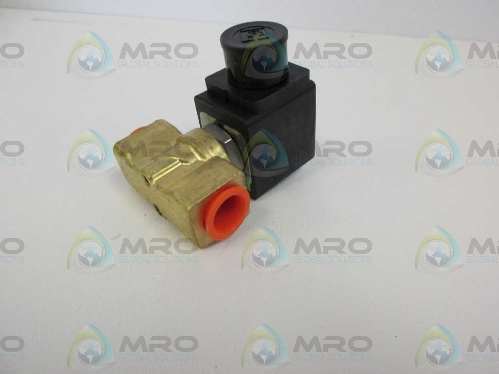 PARKER 7121KBN3UE00N0D400P3 SKINNER VALVE*NEW IN BOX*