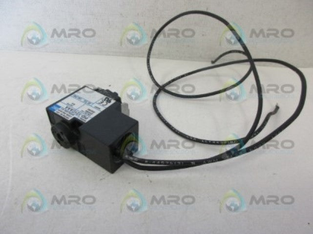 MAC PID-121CAAA 220/240VAC 30-150 PSI SOLENOID VALVE *USED*