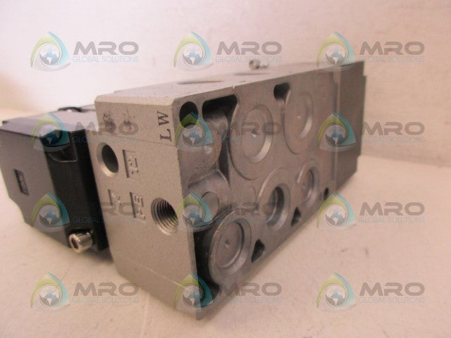 SMC NVFS4100-3F SOLENOID VALVE *NEW NO BOX*