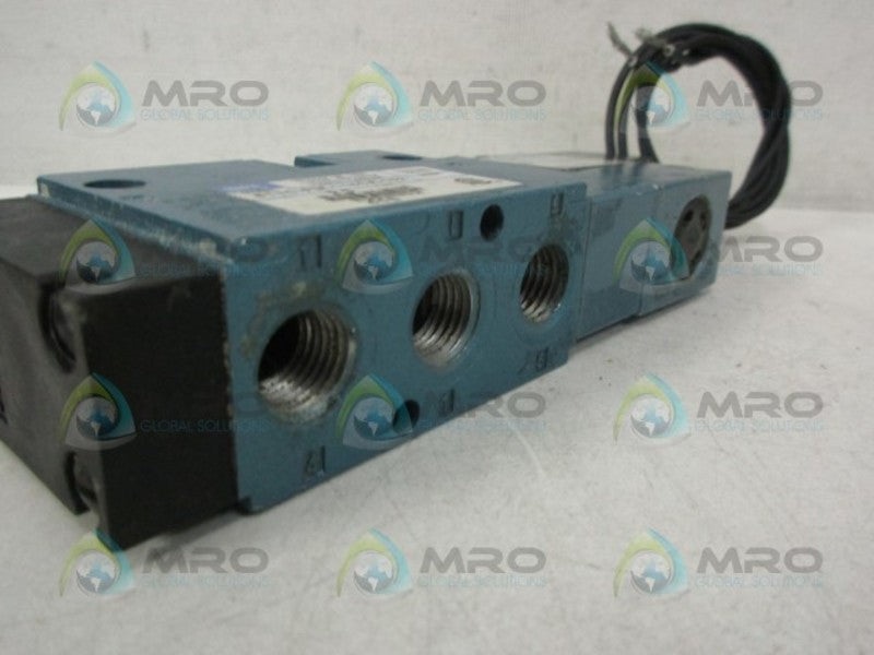 MAC 811C-PM-114CA-152 W/ PME-114CAAA SOLENOID VALVE *USED*