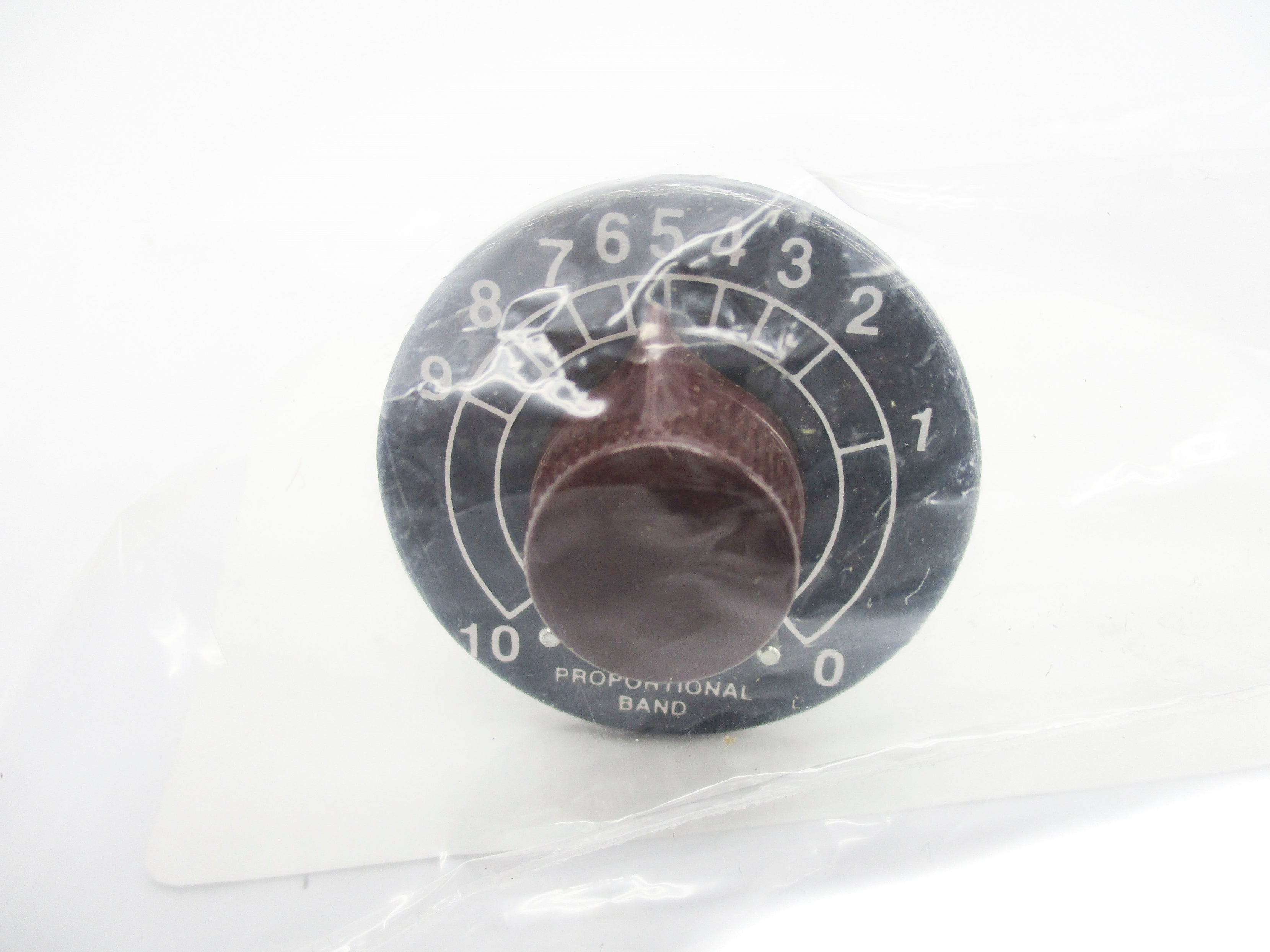 FISHER 10A9122X032 0-10 NSNP