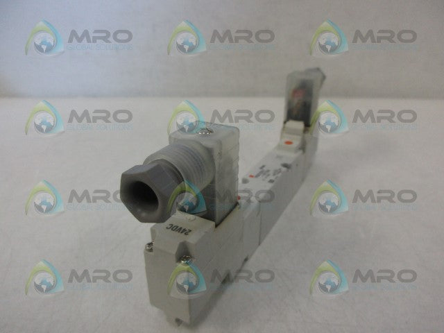 SMC VQZ2251-5YZW SOLENOID VALVE *USED*