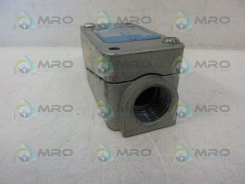 GOULD C4BJK1 LOX SWITCH *USED*
