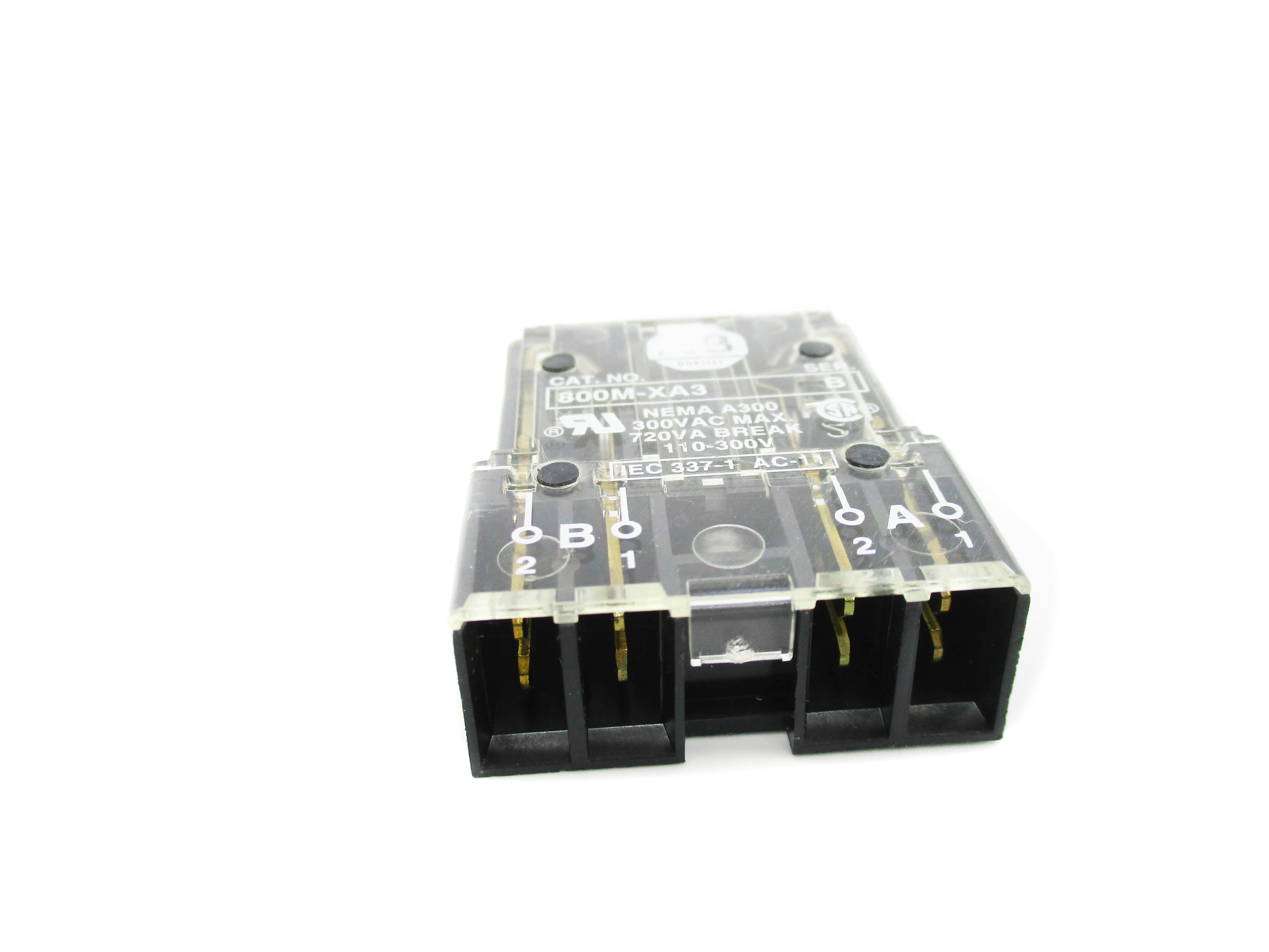ALLEN BRADLEY 800M-XA3 SER. B (GY/BL) NSMP